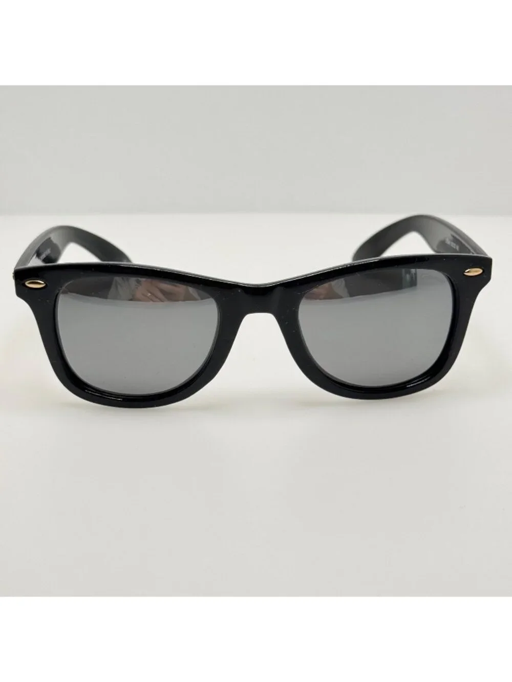 Gioventu Sunglasses DE545 Black Polarized 50-23-142